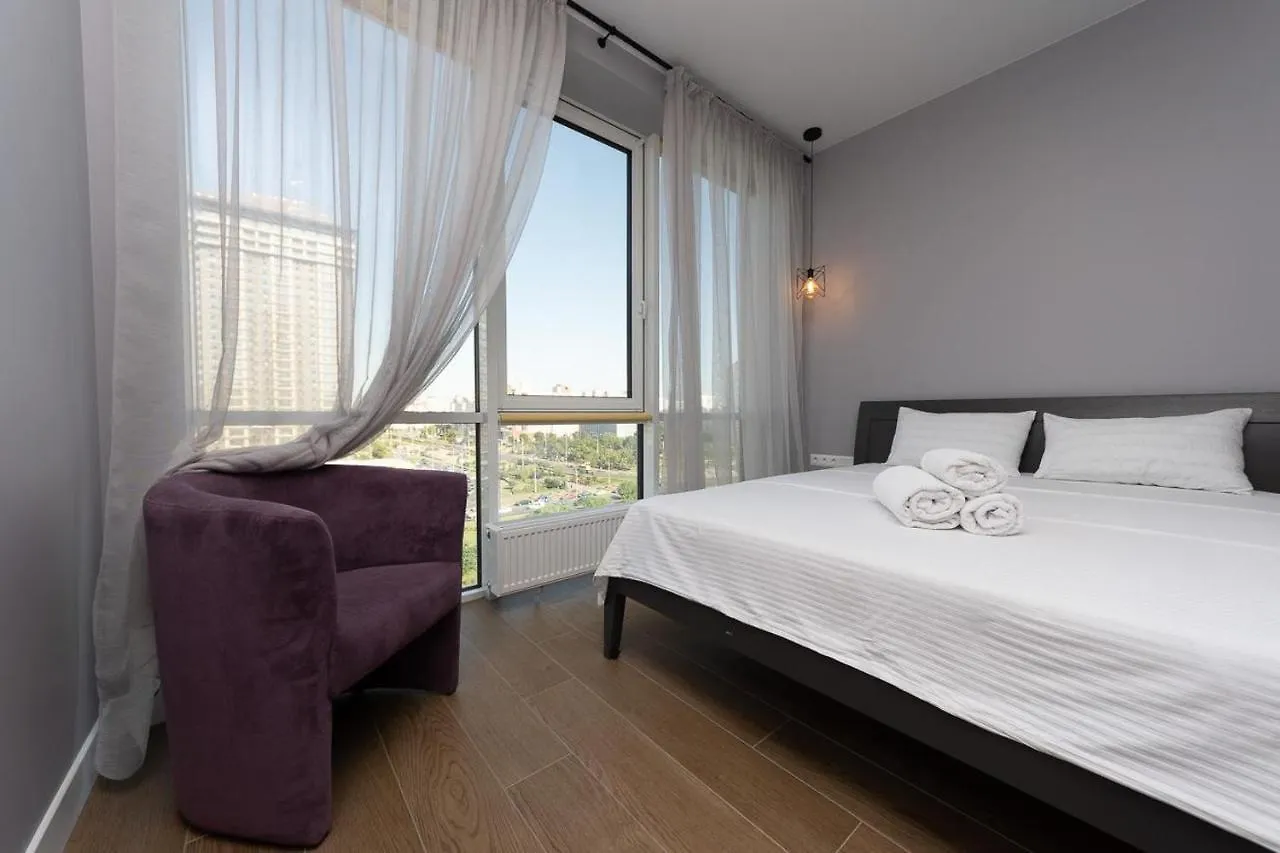 Stylish Panoramic Apartments. Smartplaza. Metro Minskaya Kiew 0*,